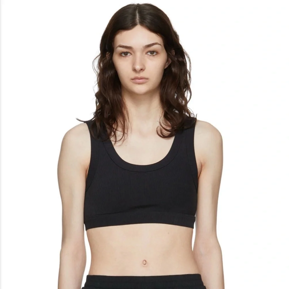 Alo Yoga Wellness Black Rib Knit Stretch Athletic Wear Casual Sports Bra EUC S